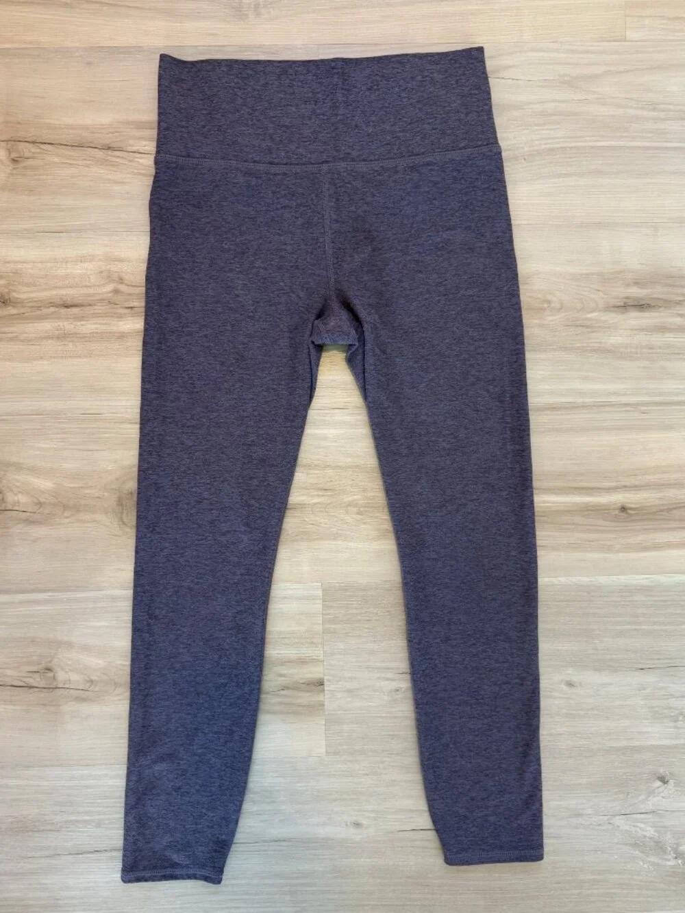 Vuori's Clean Elevation Legging - Heather plum color - S - Picture 2 of 7
